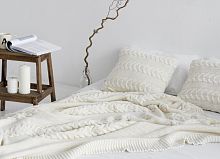 комплект плед с косами (180*220) и 2 наволочки (50*50) молочный в Рязани
